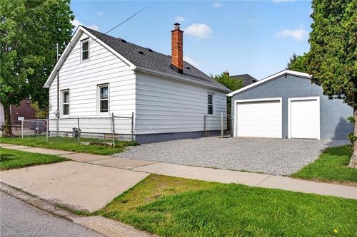 78 Facer St, St. Catharines, ON, L2M5J5 | Card Image