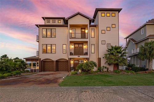 26 Half Moon, Hitchcock, TX, 77563-3687 | Card Image