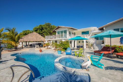 680 Elma Ave, Big Pine Key, FL, 33043-3328 | Card Image