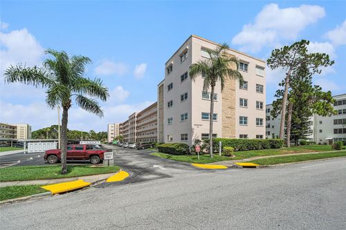 unit-415-5623 80th St N, St Petersburg, FL, 33709-5820 | Card Image