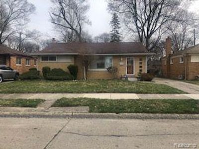 21620 Whitmore Street, Home with 3 bedrooms, 1 bathrooms and null parking in Oak Park MI | Image 1