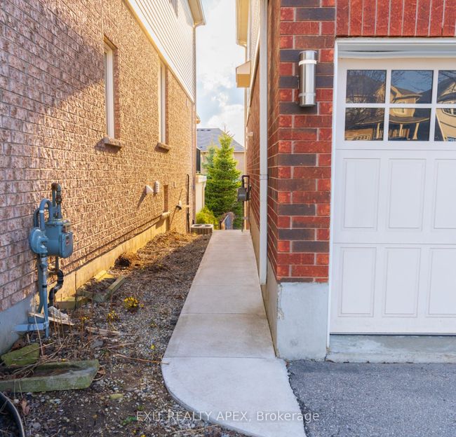 90 Norwich Rd, House other with 4 bedrooms, 4 bathrooms and 3 parking in Breslau ON | Image 47
