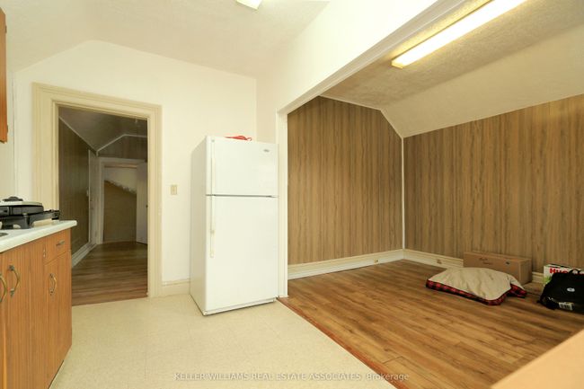 329 Josephine St, Home with 11 bedrooms, 6 bathrooms and 10 parking in Huron ON | Image 7