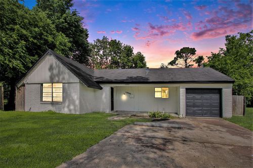 10906 Panay Dr, Houston, TX, 77048-1616 | Card Image