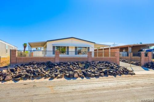 1704 Yale Dr, Bullhead City, AZ, 86442-6233 | Card Image