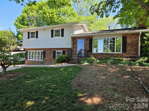 2309 24th Avenue Ne, Hickory, NC, 28601 | Card Image