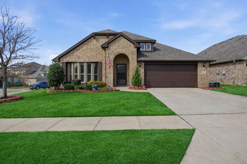 404 Moss Cove Dr, Cross Roads, TX, 76227-3101 | Card Image