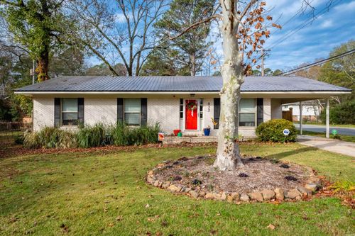 822 Mellon St, Little Rock, AR, 72205-2747 | Card Image