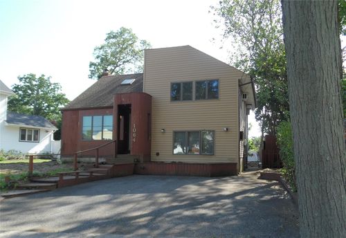 1064 Barbara Ct, North Bellmore, NY, 11710-1504 | Card Image