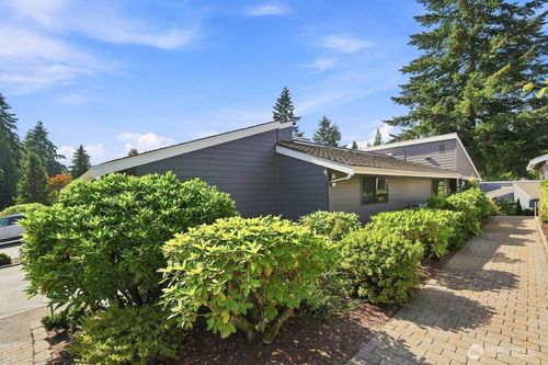 2-15000 Village Green Dr, Mill Creek, WA, 98012-5702 | Card Image