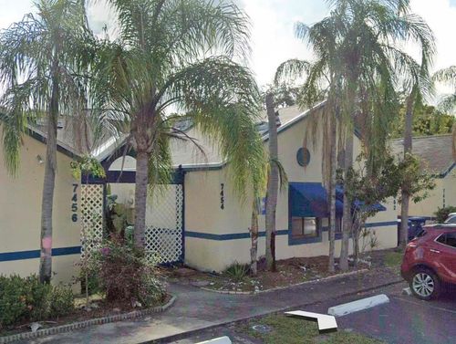 7454 Nw 34th St, Lauderhill, FL, 33319-7100 | Card Image