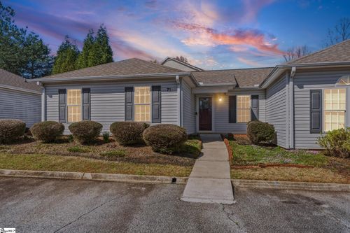 71 Huntress Dr, Greer, SC, 29651-1284 | Card Image