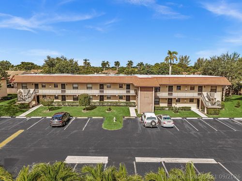 202-21904 Lake Forest Cir, Boca Raton, FL, 33433-3308 | Card Image