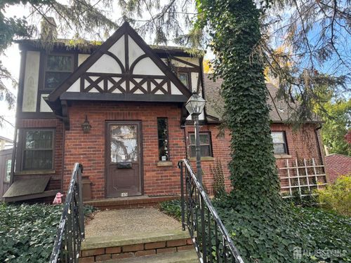 145 Dover Rd, Colonia, NJ, 07067-3915 | Card Image