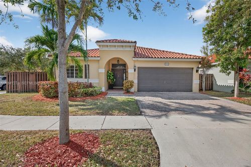 1520 Ne 36th Ave, Homestead, FL, 33033-5678 | Card Image