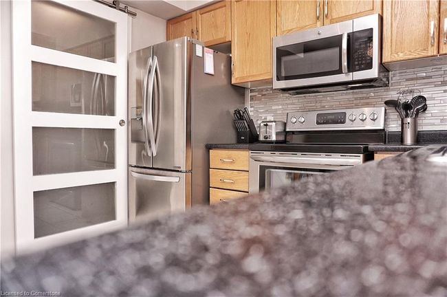 9 - 174 Highbury Dr, Townhouse with 3 bedrooms, 2 bathrooms and 2 parking in Stoney Creek ON | Image 5