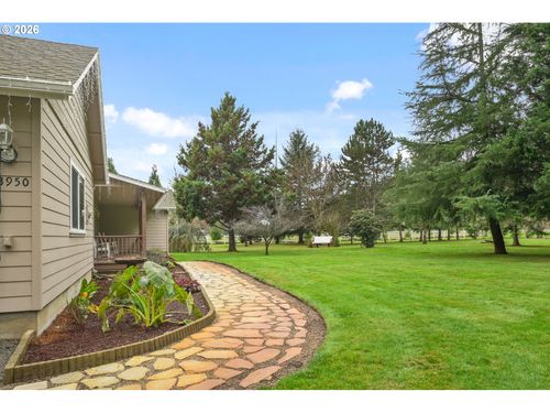 43950 Mckenzie Hwy, Walterville, OR, 97489-9611 | Card Image