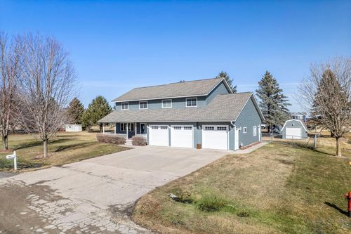 216 3rd Pl, Claremont, MN, 55924-4677 | Card Image