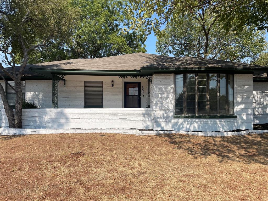 1540 Brumlow Avenue, For Rent in Southlake Zoocasa