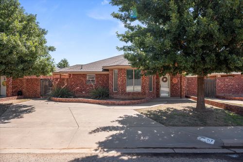 317 Flint Ave, Levelland, TX, 79336-5158 | Card Image