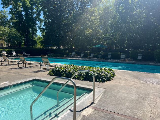 UNIT-4 - 2200 Woodside Ln, Condo with 2 bedrooms, 1 bathrooms and null parking in Sacramento CA | Image 26