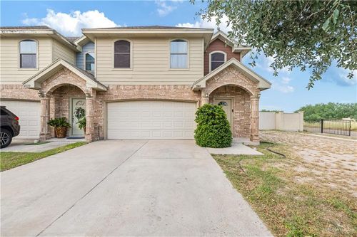 1041 Yellow Hammer St, Rio Grande City, TX, 78582-6826 | Card Image
