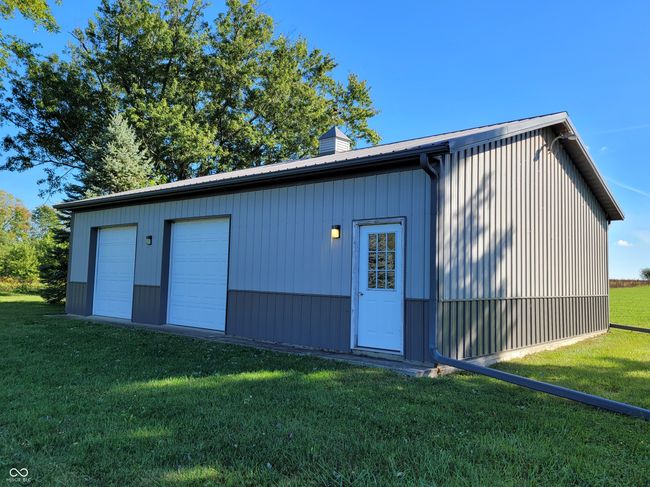 3300 W State Road 244, House other with 3 bedrooms, 2 bathrooms and null parking in Milroy IN | Image 6