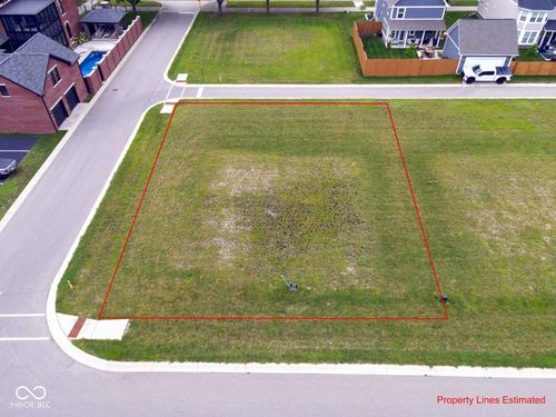 143 W Franklin St, Shelbyville, IN, 46176-1237 | Card Image