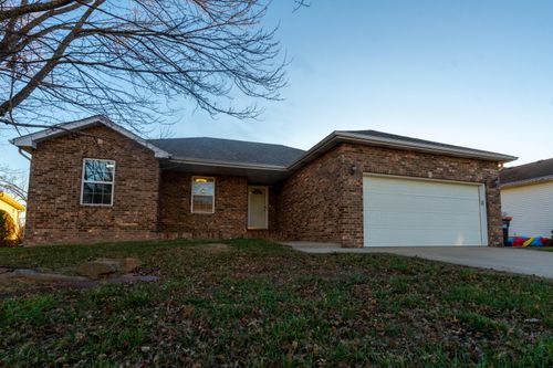 588 Clever Heights Ct, Clever, MO, 65631-6592 | Card Image