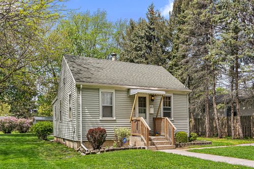 123 S Elm St, Manteno, IL, 60950-1416 | Card Image