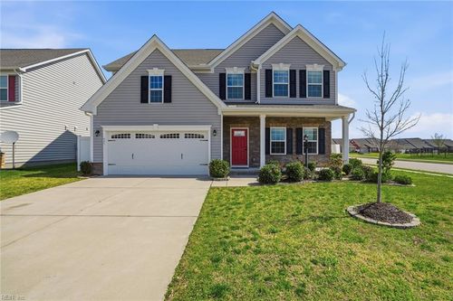 447 Spring Hill Pl, Smithfield, VA, 23430-6568 | Card Image