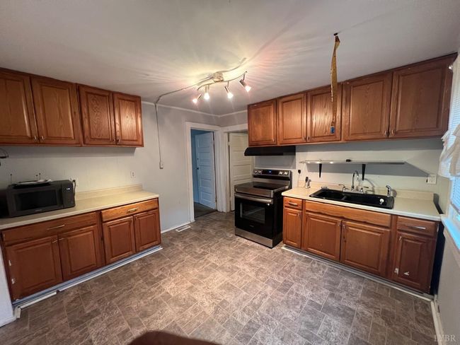 2468 Mosby Ave, House other with 4 bedrooms, 3 bathrooms and null parking in Lynchburg VA | Image 5