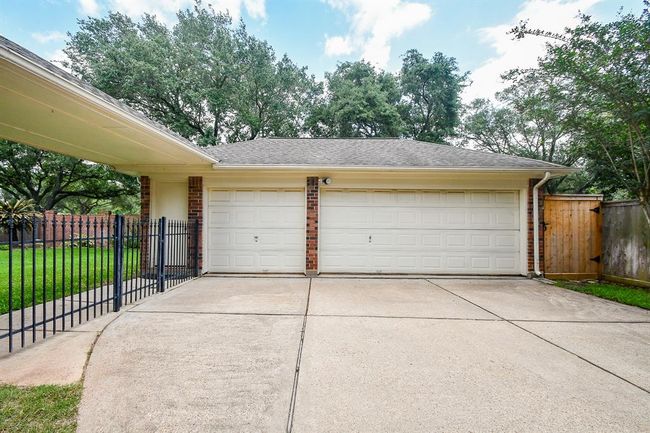 1907 Hickory Hill Ct, House other with 4 bedrooms, 4 bathrooms and 3 parking in Sugar Land TX | Image 26