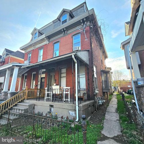 215 Haws Ave, NORRISTOWN, PA, 19401-4570 | Card Image