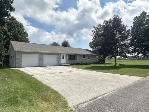 512 Maple Street, CASCO, WI, 54205 | Card Image