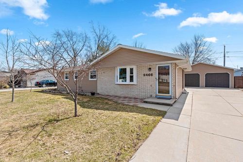 2466 Pecan Street, GREEN BAY, WI, 54311 | Card Image