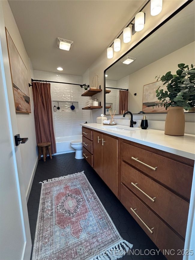12204 Pacific Cir, House other with 3 bedrooms, 3 bathrooms and null parking in Sperry OK | Image 33