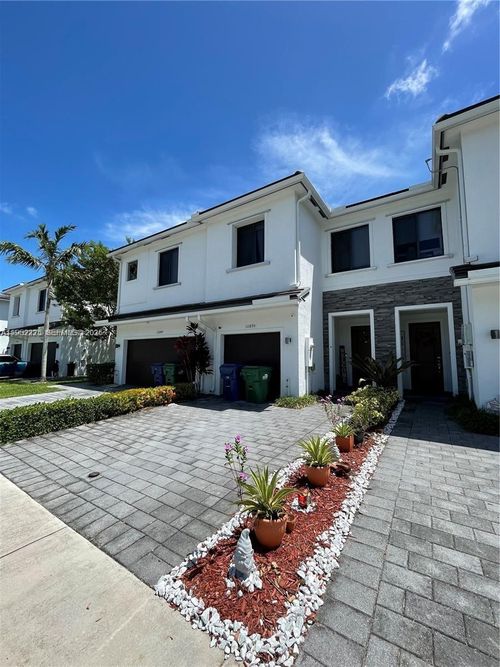 1-10890 Sw 235th St, Homestead, FL, 33032-6323 | Card Image