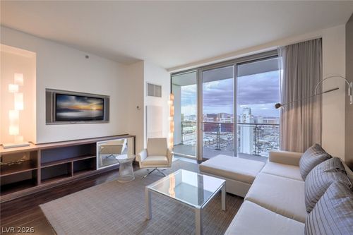 3418-4381 W Flamingo Rd, Las Vegas, NV, 89103-3903 | Card Image