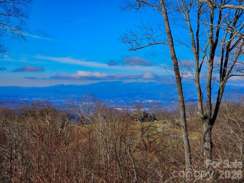 214 Summerset Dr, Hendersonville, NC, 28792-0102 | Card Image