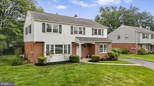3010 Sheffield Dr, PLYMOUTH MEETING, PA, 19462-7204 | Card Image