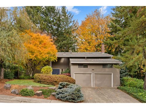 1269 Rockinghorse Ln, Lake Oswego, OR, 97034-1657 | Card Image