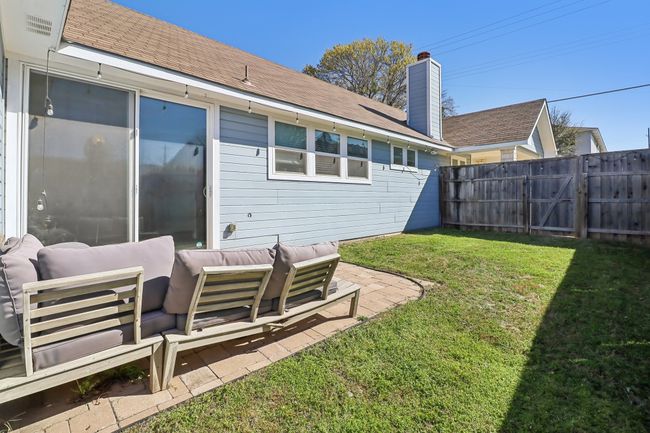 601 N Lancaster Ave, House other with 3 bedrooms, 2 bathrooms and null parking in Dallas TX | Image 26
