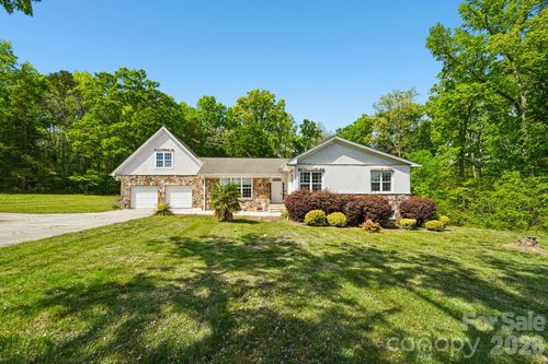 605 Allen Way, Indian Trail, NC, 28079-9651 | Card Image