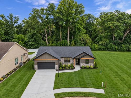721 Pleasant Valley Dr, Godfrey, IL, 62035-2654 | Card Image