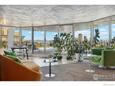 203 - 1090 N Lafayette Street, Condo with 2 bedrooms, 1 bathrooms and 1 parking in Denver CO | Image 2