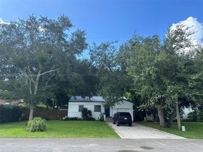 1102 Ne 116th St, House other with 2 bedrooms, 1 bathrooms and null parking in Biscayne Park FL | Image 1