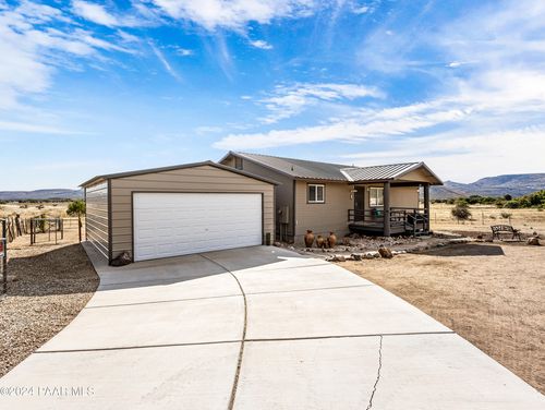 16193 W Mohave Lane, Peeples Valley, AZ, 86332 | Card Image