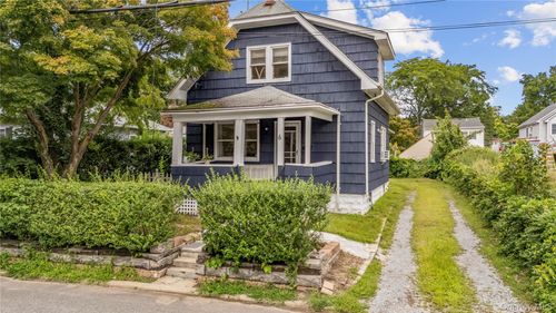 6 Littleworth Ln, Sea Cliff, NY, 11579-1813 | Card Image