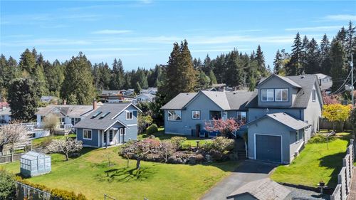 315 Crescent Rd W, Qualicum Beach, BC, V9K1J7 | Card Image